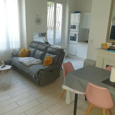 Super F3 A Côté De Land Et Paris Apartamento Thorigny-sur-Marne